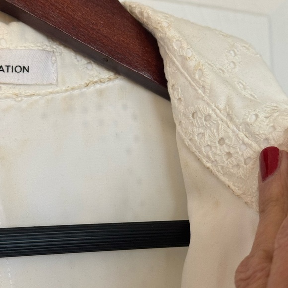 BCBGeneration Beautiful White collared Button-up Eyelet Mini Dress w/cut out Bck - Picture 9 of 16